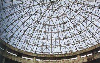 额尔古纳铝镁锰板屋面网架在设计时要注意哪些细节